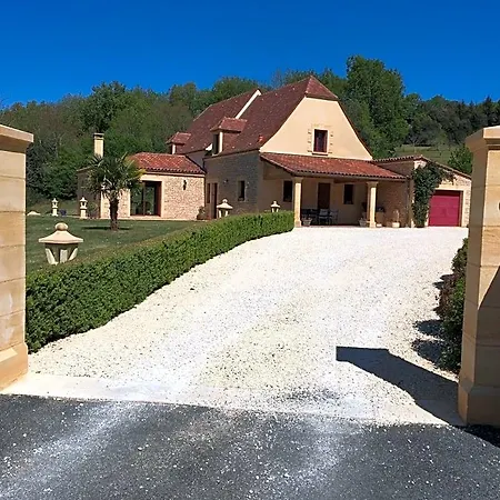 Chez Bernadette Et Victor לינה וארוחת בוקר ויטראק