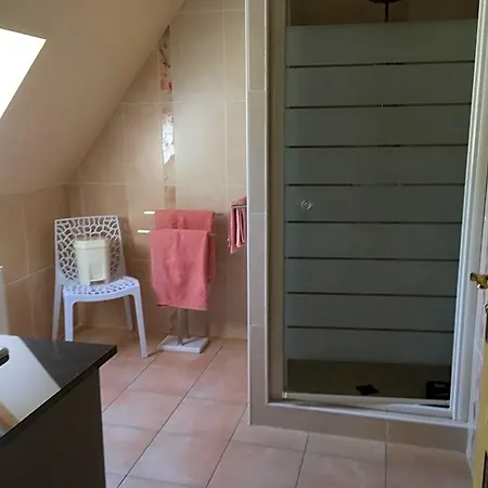 Chez Bernadette Et Victor ויטראק