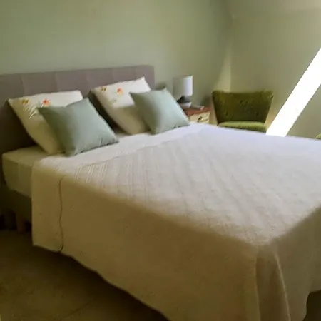 Chez Bernadette Et Victor לינה וארוחת בוקר 3*