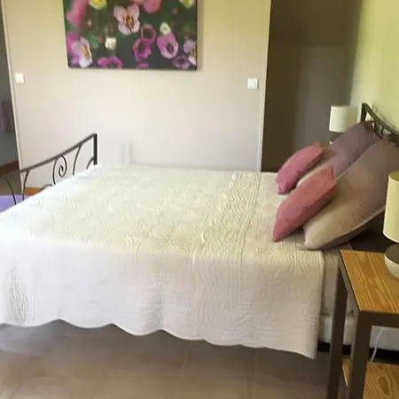 Chez Bernadette Et Victor לינה וארוחת בוקר 3*