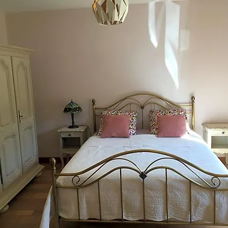Chez Bernadette Et Victor לינה וארוחת בוקר 3*