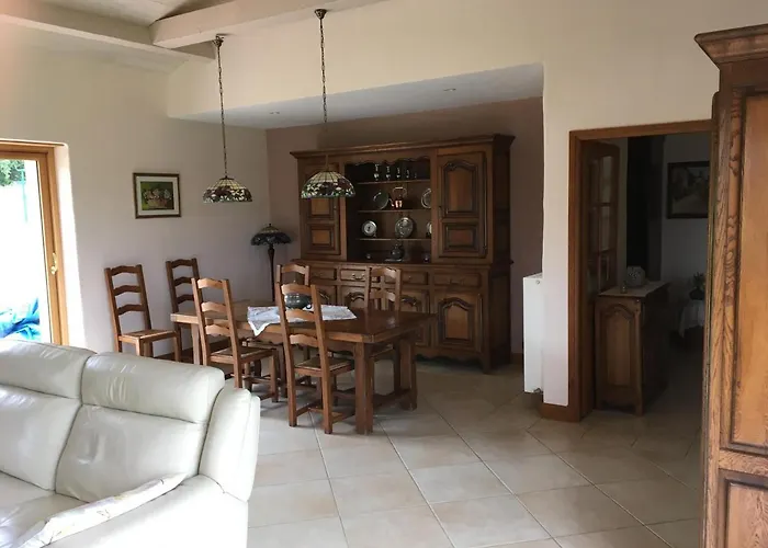 Chez Bernadette Et Victor 3* 维塔克