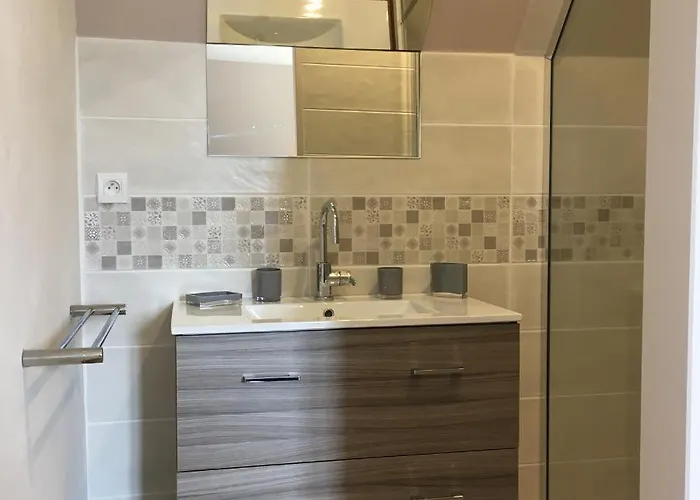 住宿加早餐酒店 Chez Bernadette Et Victor 维塔克